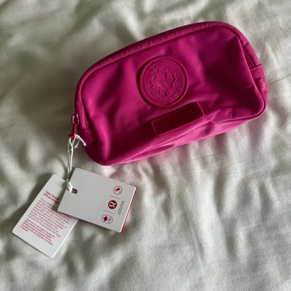 🆕🇨🇦 Lululemon Team Canada Future Legacy Mini Belt Bag Sonic Pink